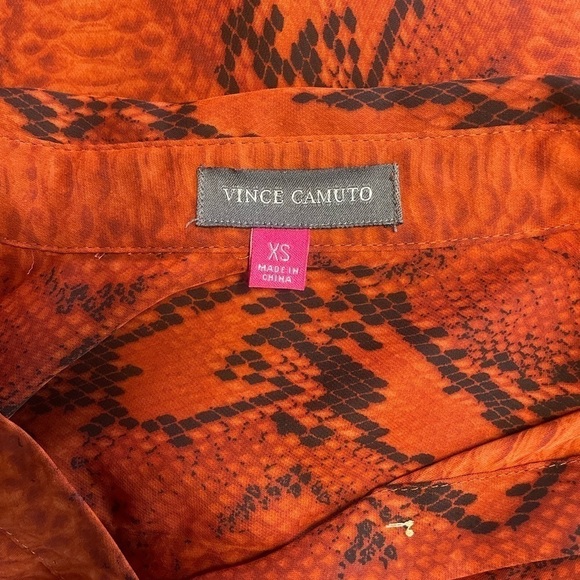 Vince Camuto snakeprint blouse - Picture 3 of 3